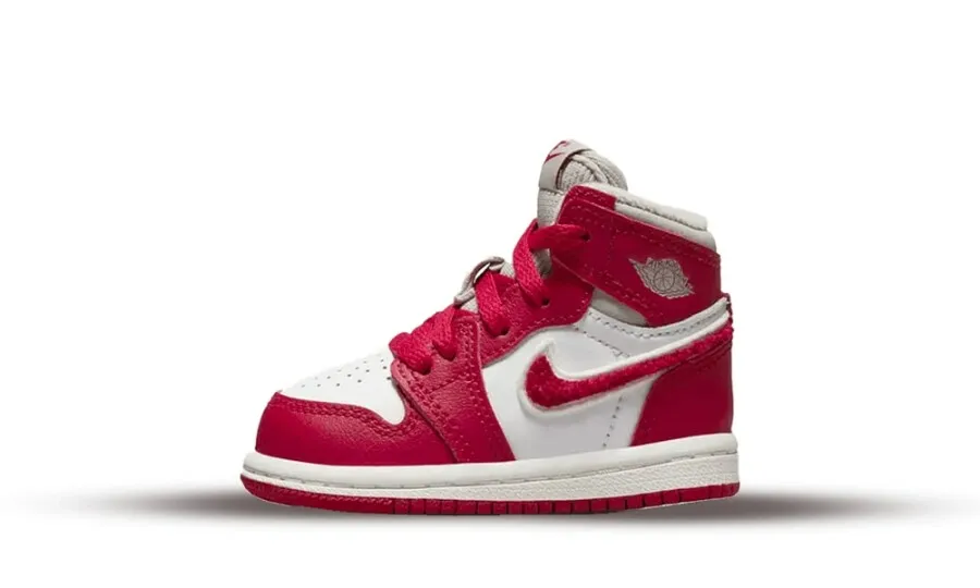 Air Jordan 1 High OG Varsity Red (TD)