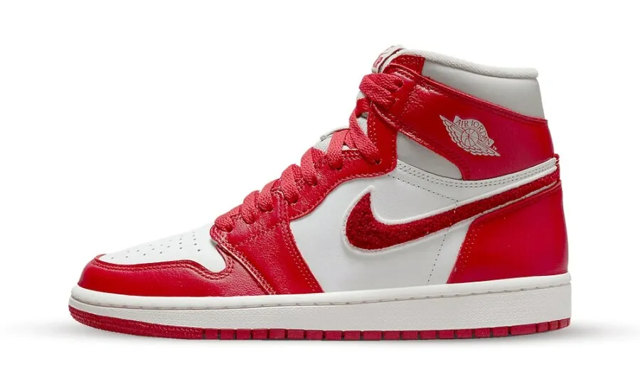 Air Jordan 1 High Varsity Red (2022)