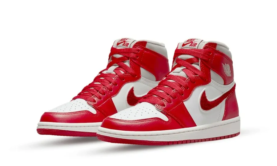 Air Jordan 1 High Varsity Red (2022)