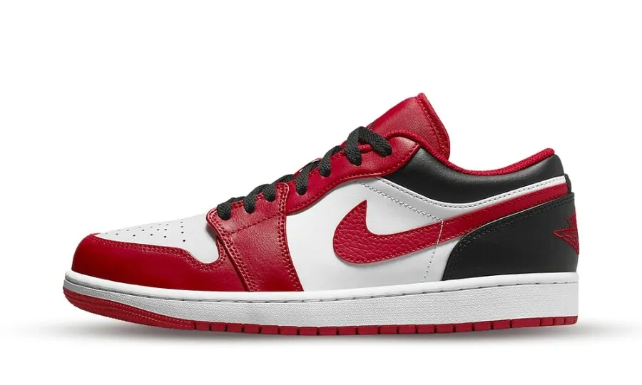 Air Jordan 1 Low Bulls