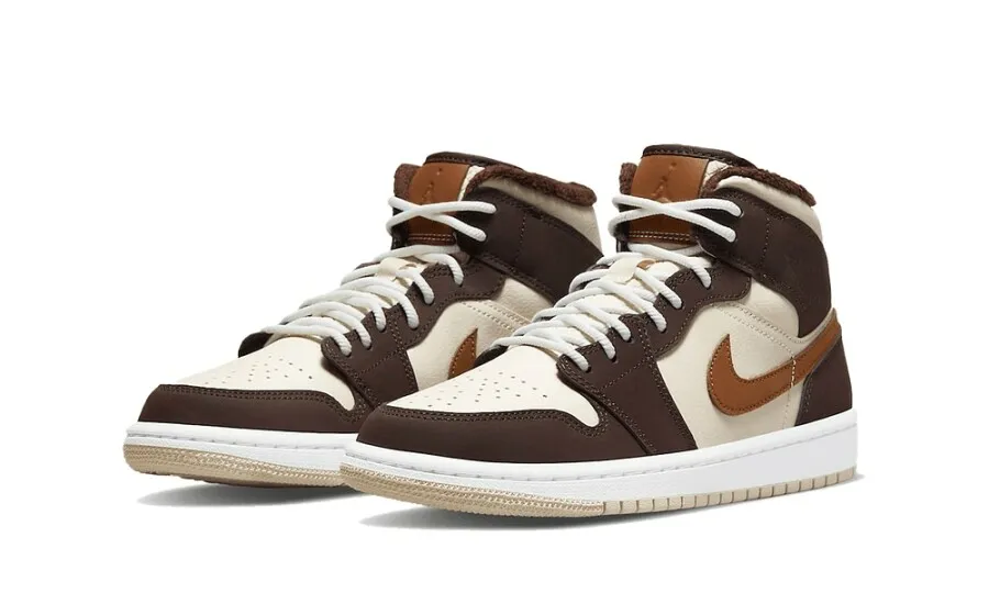 Air Jordan 1 Mid SE Brown Basalt Oatmeal (W)