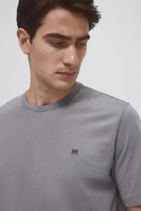 Basic T-shirt with embroidered logo