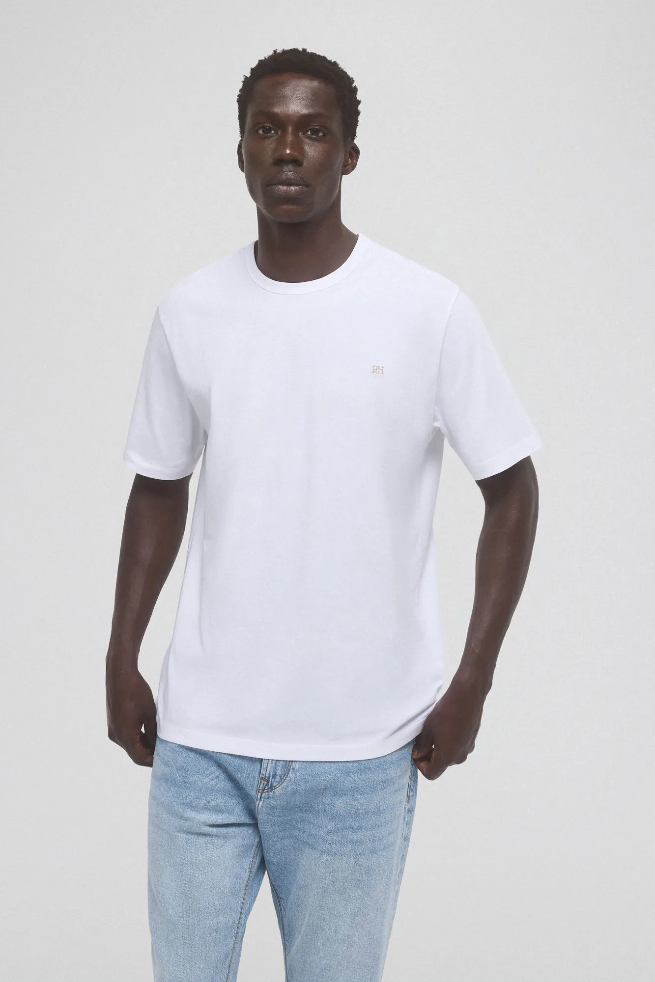 Basic T-shirt with embroidered logo