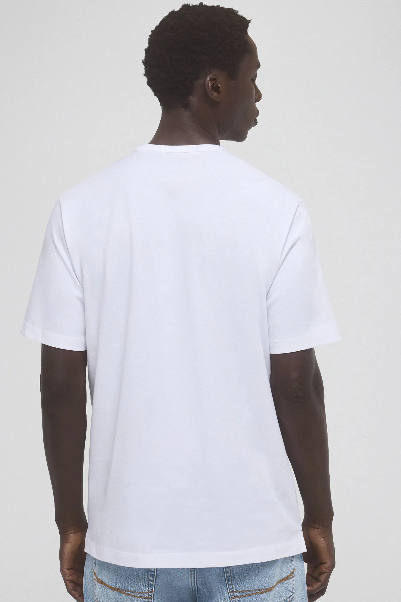 Basic T-shirt with embroidered logo