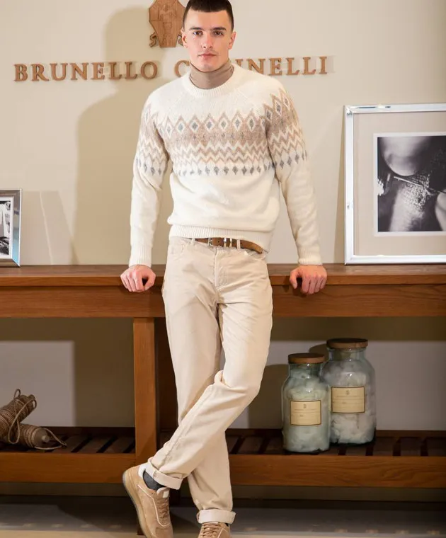 Brunello Cucinelli White sweater with a geometric pattern