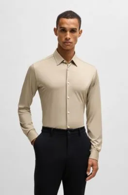 Camisa slim fit en tejido elástico técnico con estructura