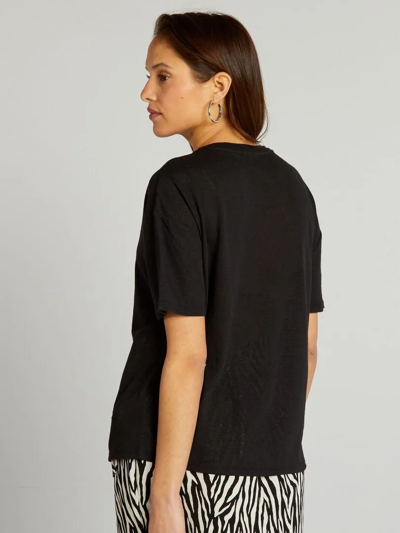 Camiseta de lino con cuello de pico - negro