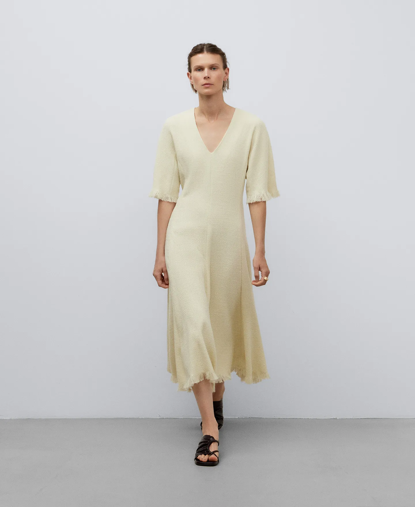 Dress with frayed hem woman