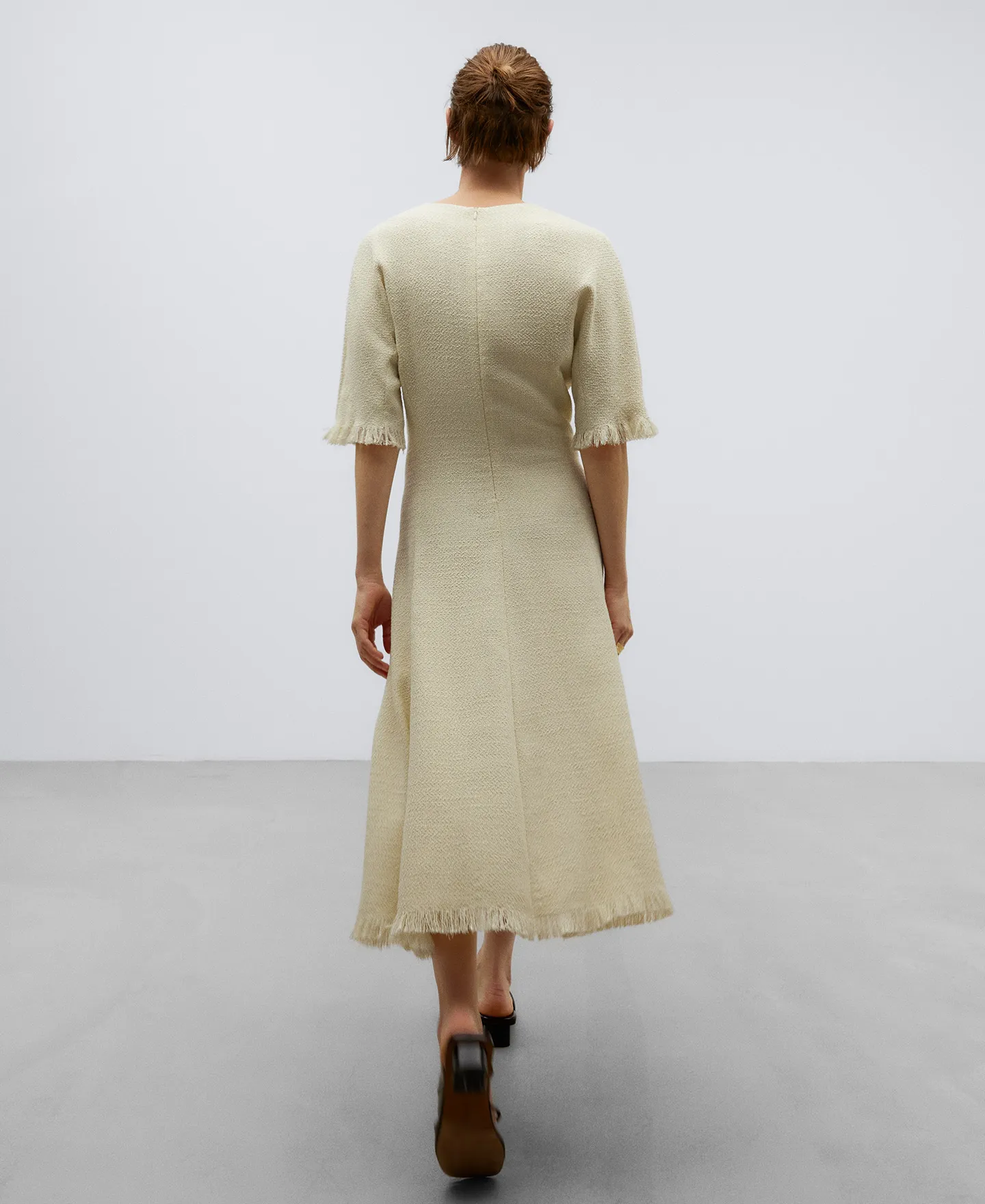 Dress with frayed hem woman