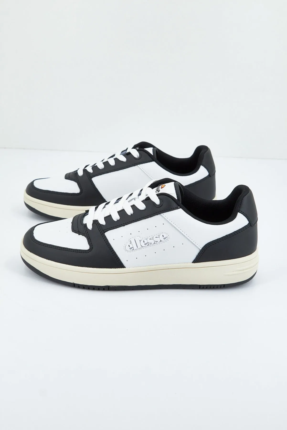 ELLESSE