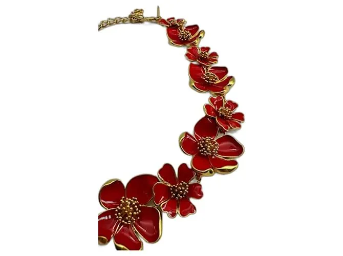 Oscar de la Renta Collares Roja Gold hardware 