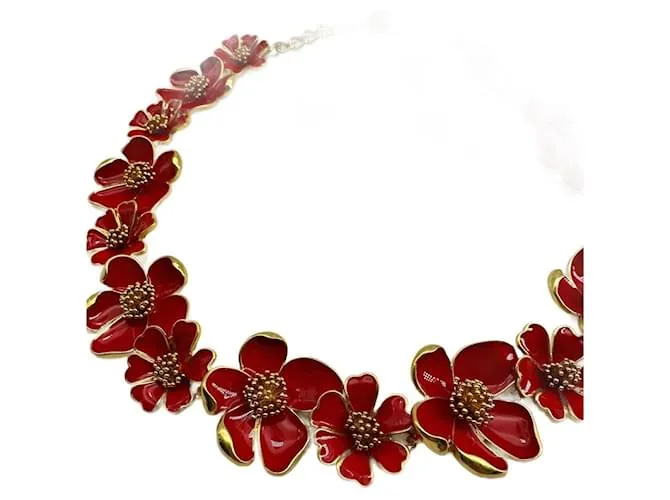 Oscar de la Renta Collares Roja Gold hardware 