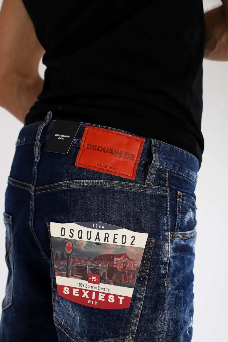 Pantalón corto azul oscuro