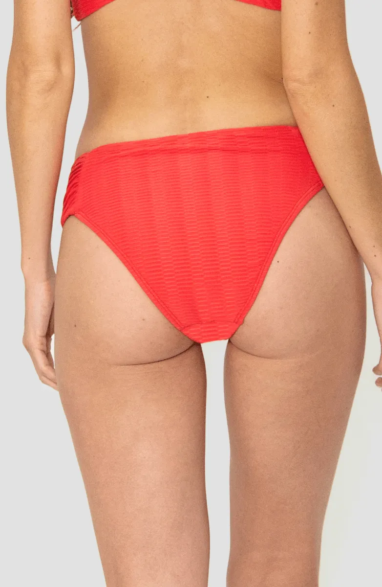 Panty Normal ESSENTIALS Bikini Coral Alma Viajera