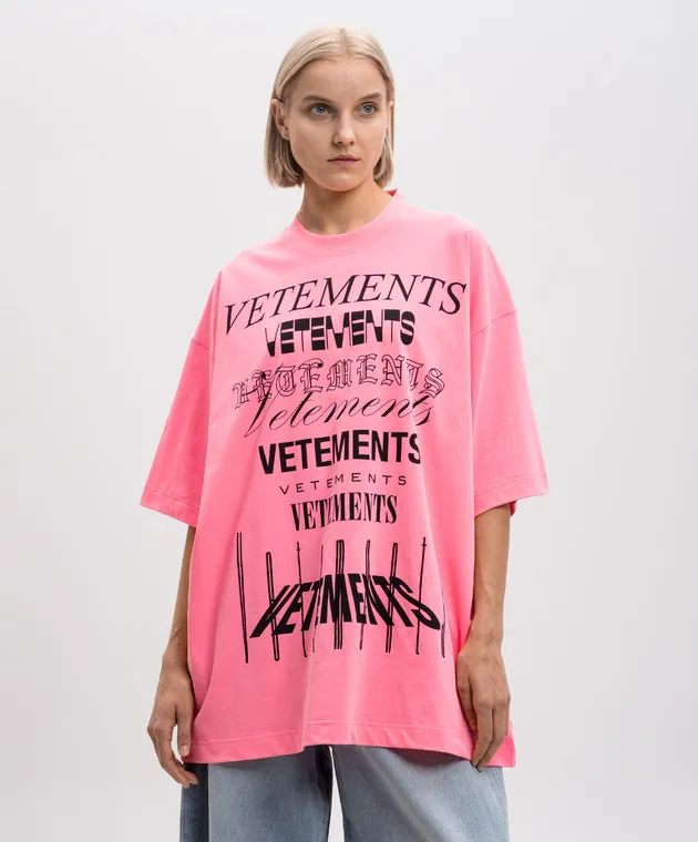 Vetements Pink t-shirt with a print